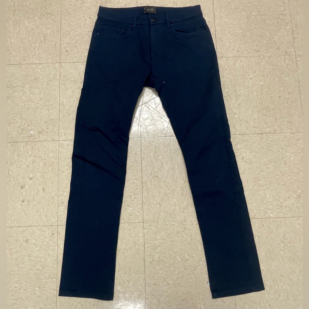 JACHS Skinny Dress Pants. Stretchy Material. Size 32x34